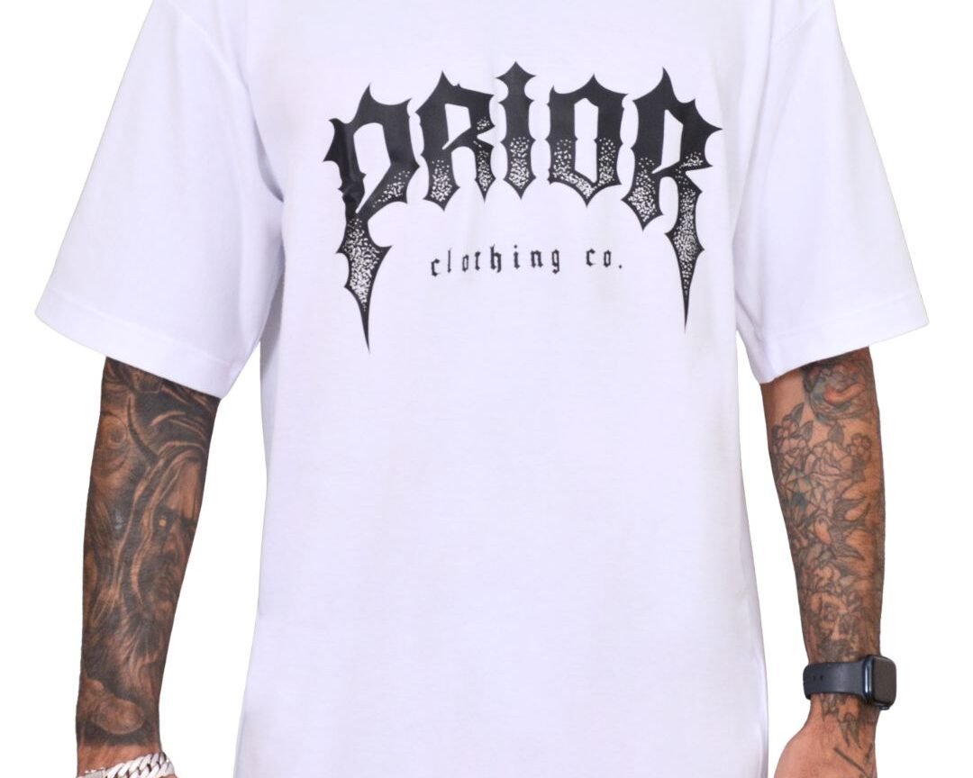 Camiseta Streetwear Branca Prior Tattoo Cult